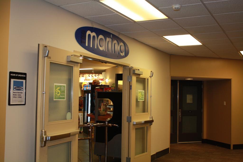 University Of Alberta - Hotel Edmonton Extérieur photo