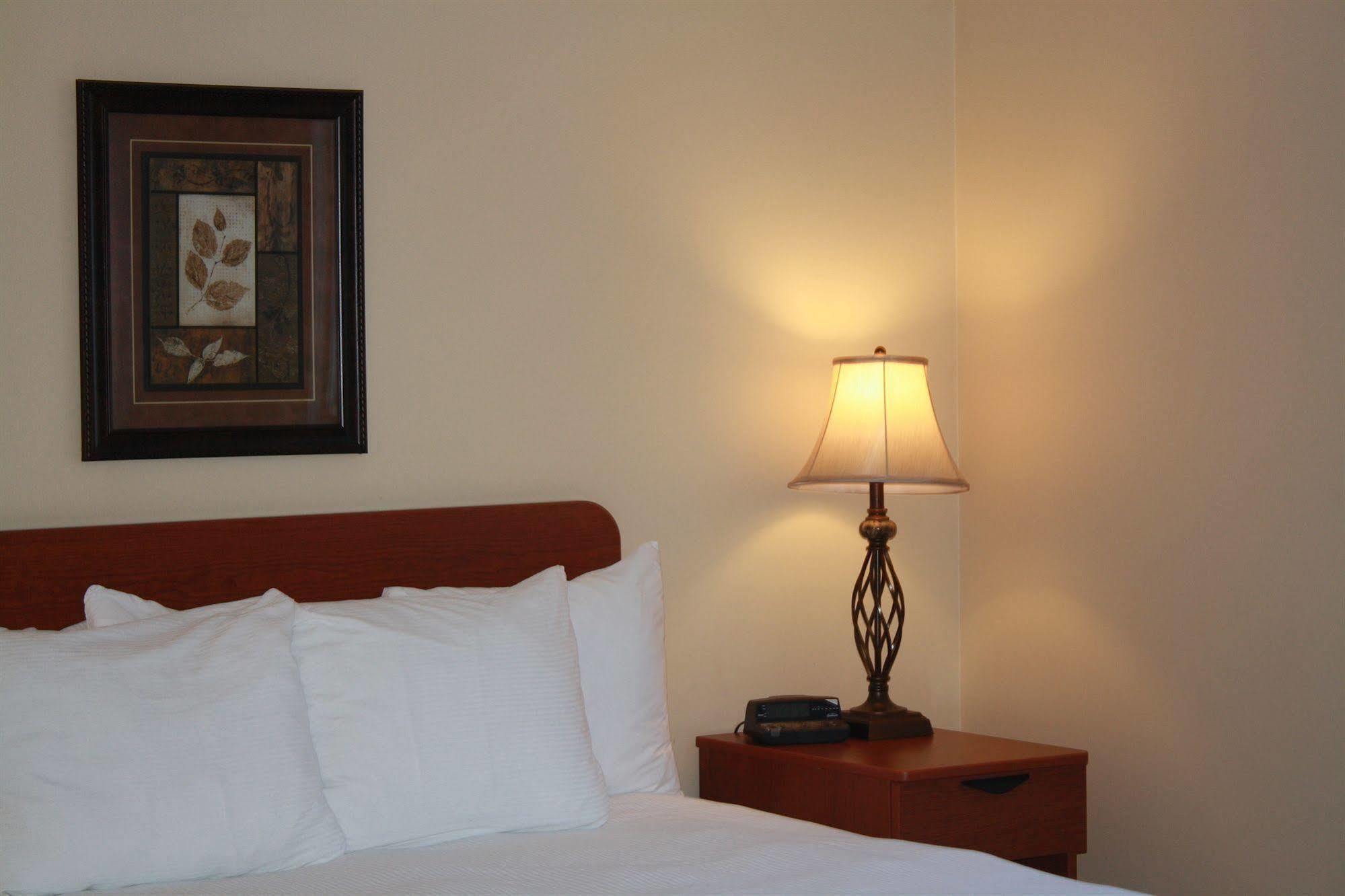 University Of Alberta - Hotel Edmonton Extérieur photo