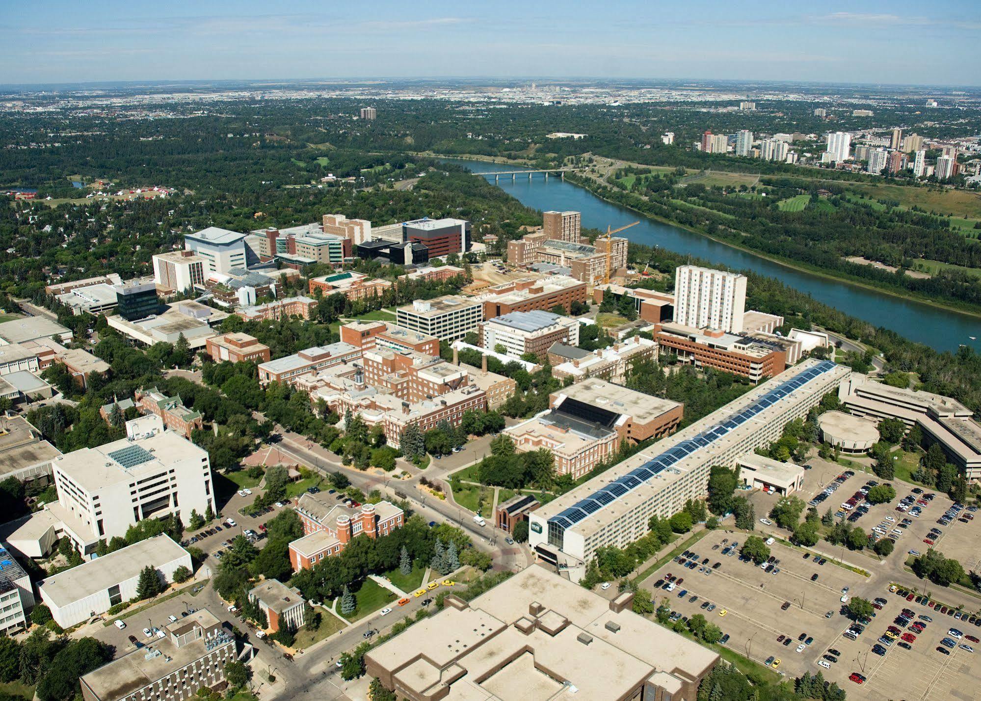 University Of Alberta - Hotel Edmonton Extérieur photo